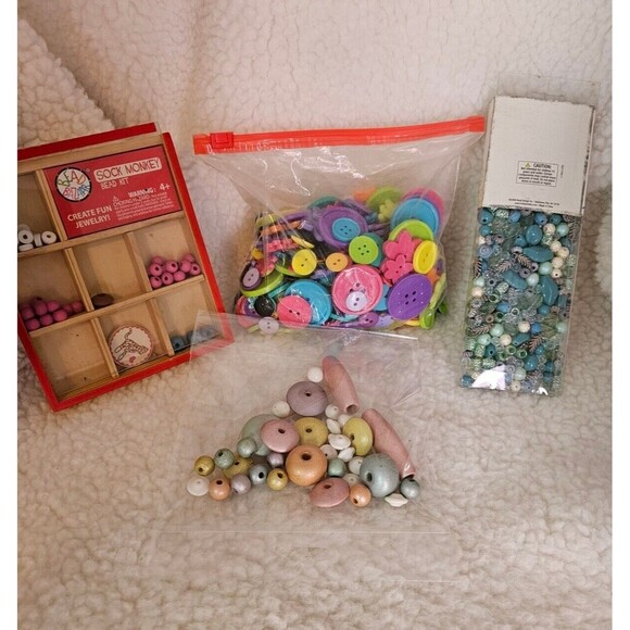 Bulk lot of Craft and/or Jewelry Making Beads  & Buttons Multi-Color - Picture 2 of 10